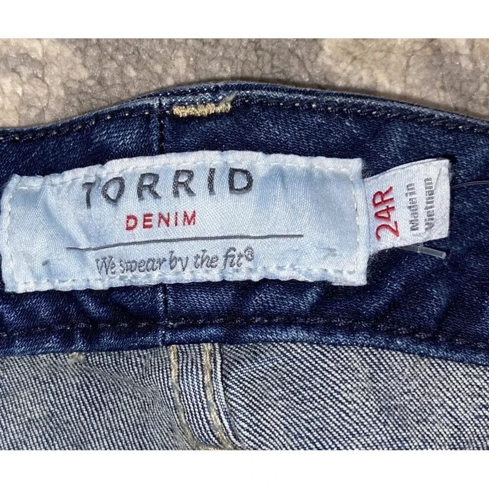 Womens torrid Plus size 24 42 X 29 blue jeans Stretch New‎ - Picture 4 of 7